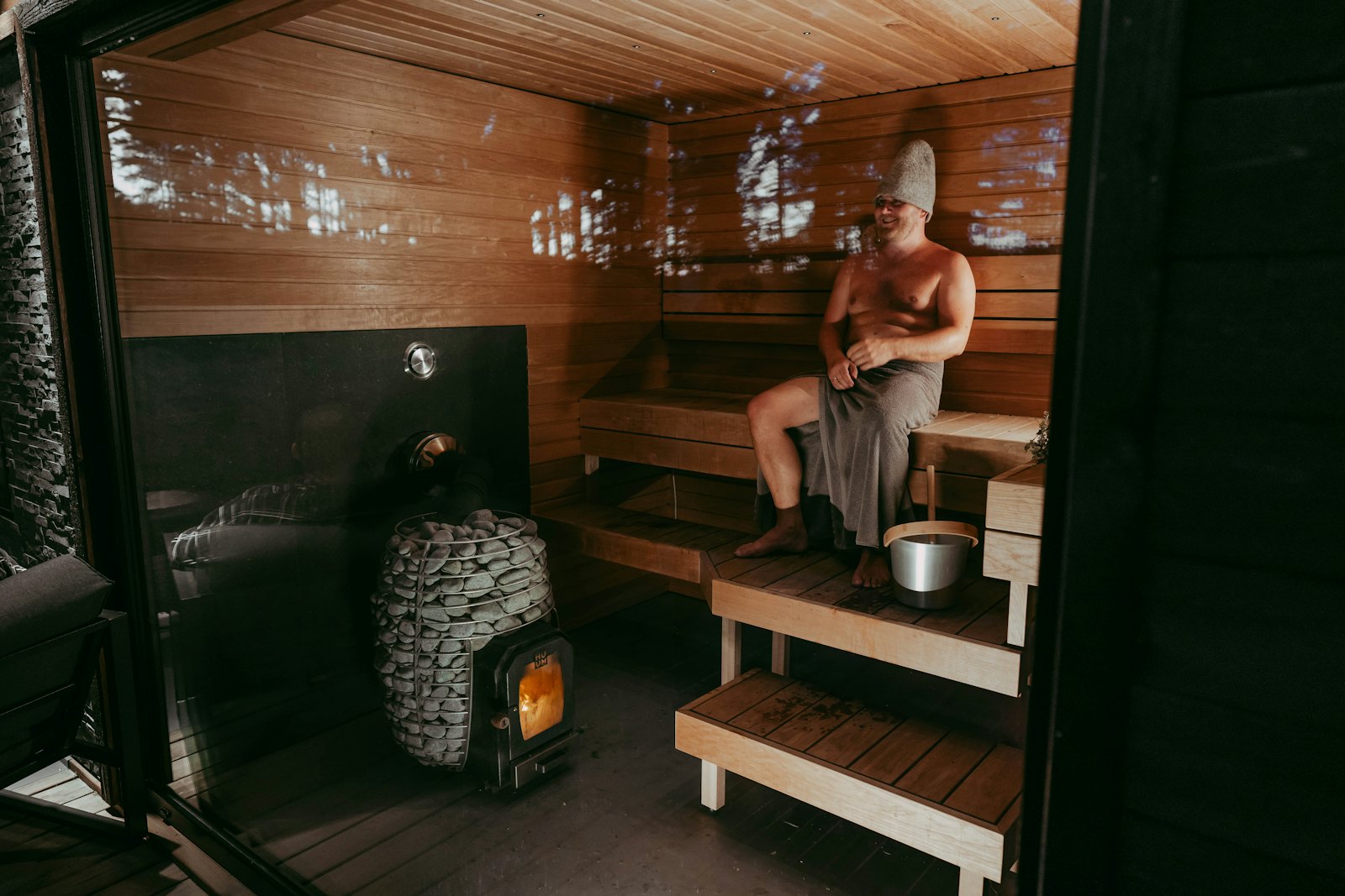 Sauna mit Steinofen